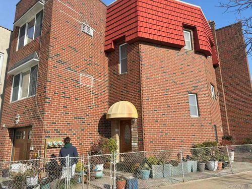 6925 E 69th St, New York, NY, 10021 | Card Image