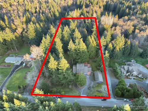 19227 40th Ave Nw, Stanwood, WA, 98292-9036 | Card Image