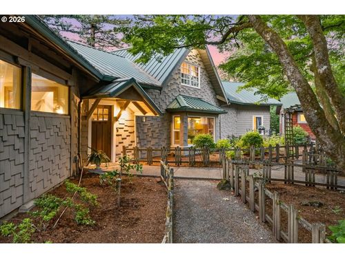 41225 E Larch Mountain Rd, Corbett, OR, 97019-9723 | Card Image