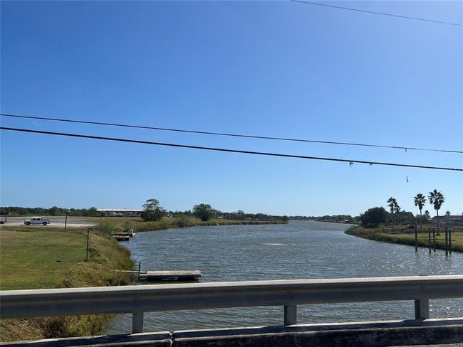 1.3 Miles away from the Hitchcock Public Boat Ramp for all of your Fishing adventures. | Image 4