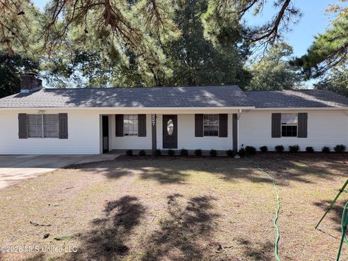 227 E School Street, Ridgeland, MS, 39157 | Card Image