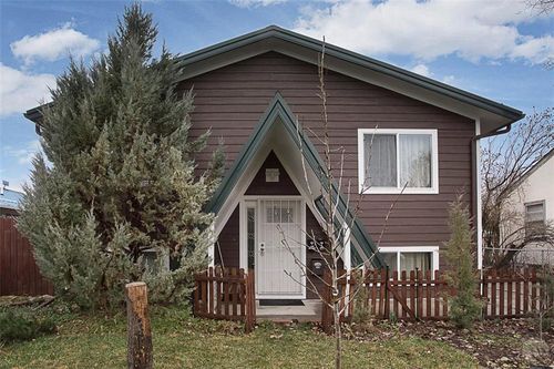 813 1st St W, Hardin, MT, 59034-2002 | Card Image