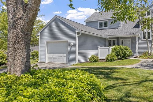 oceanview-17 Fairway Dr, Plymouth, MA, 02360-1461 | Card Image
