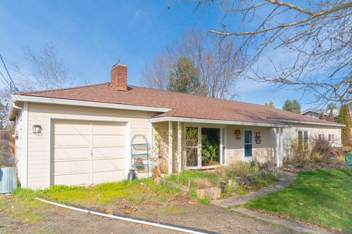 1539 Grand Ave, Medford, OR, 97504-5304 | Card Image