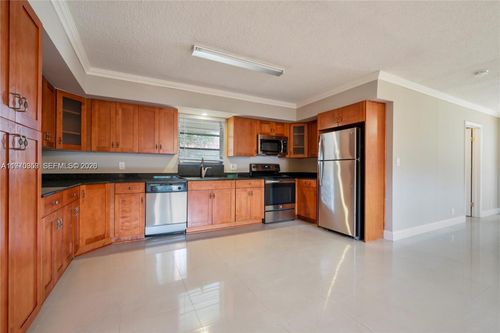 5632 Hayes St, Hollywood, FL, 33021-5165 | Card Image
