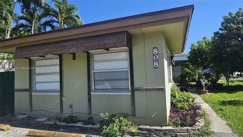 2-808 Ne 10th St, Hallandale Beach, FL, 33009-2665 | Card Image
