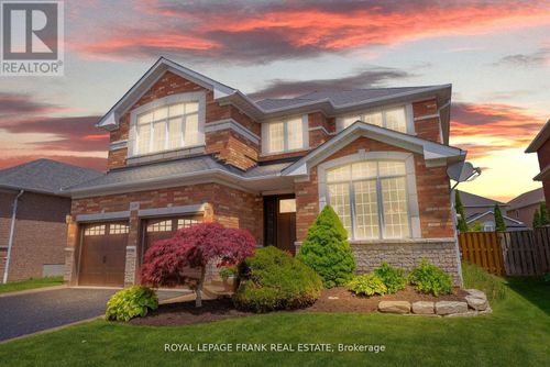 3497 Garrard Rd, Whitby, ON, L1R3C8 | Card Image