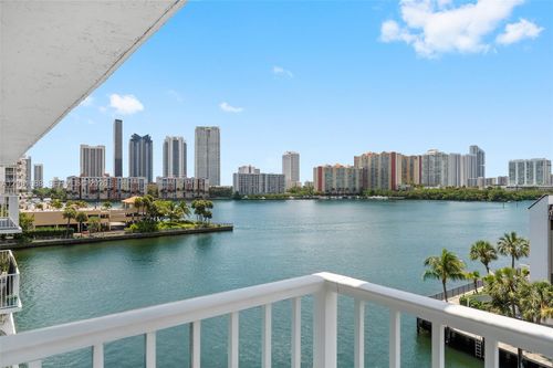 607-4000 Ne 169th St, North Miami Beach, FL, 33160-3287 | Card Image
