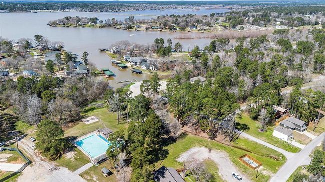 146 Oak Cir, House other with 4 bedrooms, 2 bathrooms and 2 parking in Livingston TX | Image 46