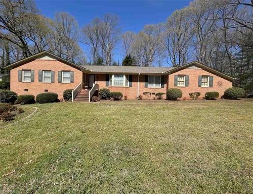 806 Cliftwood Dr, Siler City, NC, 27344-2302 | Card Image