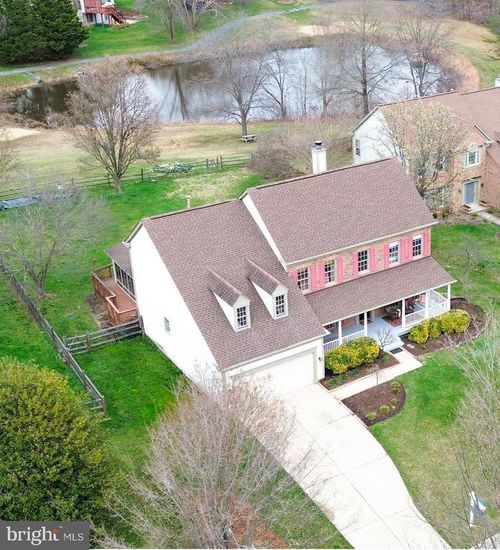 8307 Richlawn Ter, FAIRFAX STATION, VA, 22039-3221 | Card Image