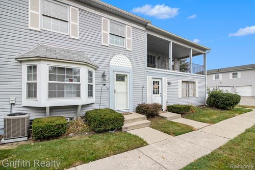 229 Lake Village Dr, Walled Lake, MI, 48390-3638 | Card Image