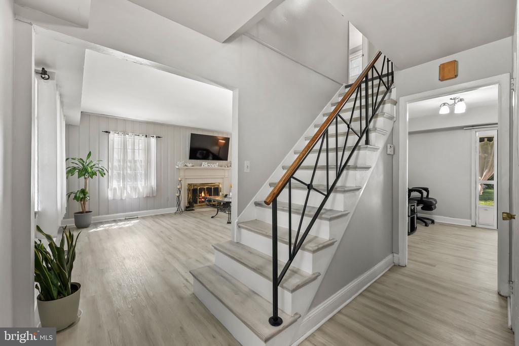 Residential in WILLINGBORO 5