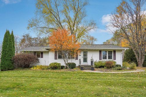 5223 Lacy Rd, Fitchburg, WI, 53711-5528 | Card Image