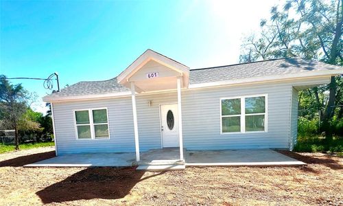 601 Armstrong, Snook, TX, 77878 | Card Image