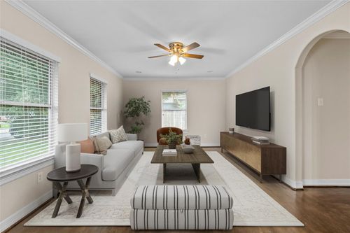 804 Valerie Ave, Pasadena, TX, 77502-3746 | Card Image