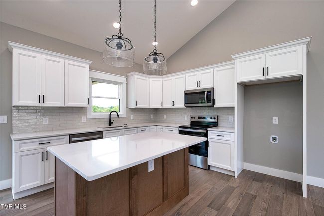264 Ruby Rose Rdg, House other with 4 bedrooms, 3 bathrooms and null parking in Jonesborough TN | Image 9