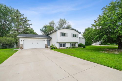 2830 9th Ln, Anoka, MN, 55303-1816 | Card Image