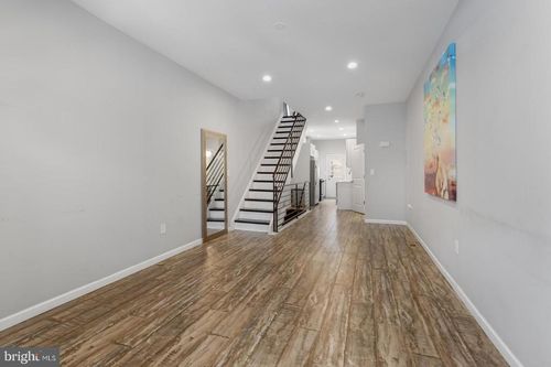 2208 S 5th St, PHILADELPHIA, PA, 19148-5714 | Card Image