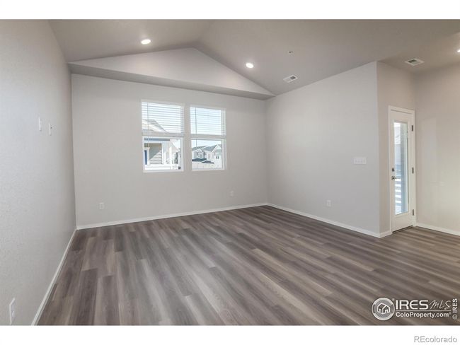 LIVING ROOM | Image 18