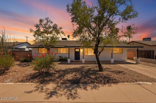 6937 E Moreland St, Scottsdale, AZ, 85257-3260 | Card Image