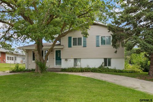 1120 N 70th Street, Lincoln, NE, 68505 | Card Image