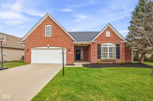 18914 Course View Rd, Noblesville, IN, 46060-1484 | Card Image