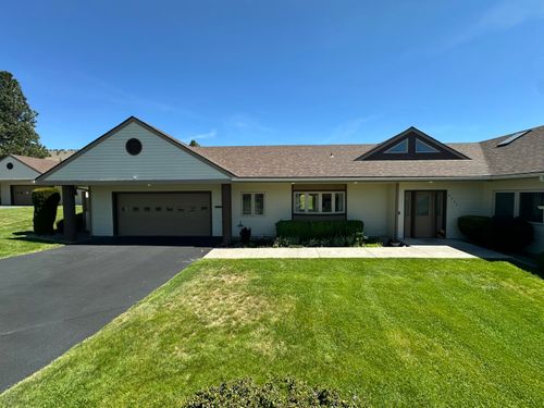 9227 St Andrews Circle, Klamath Falls, OR, 97603 | Card Image