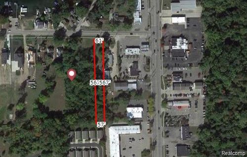 2047 S Long Lake Rd, FENTON, MI, 48430-1453 | Card Image