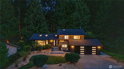 10529 32nd Dr Se, Everett, WA, 98208-4515 | Card Image