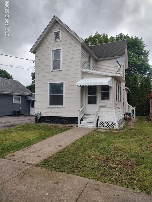 8 Charles St, Mohawk, NY, 13407-1208 | Card Image