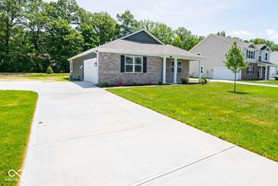 3779 S Village Row, House other with 3 bedrooms, 2 bathrooms and null parking in New Palestine IN | Image 3