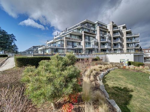 405-5725 Teredo St, Sechelt, BC, V7Z0J7 | Card Image