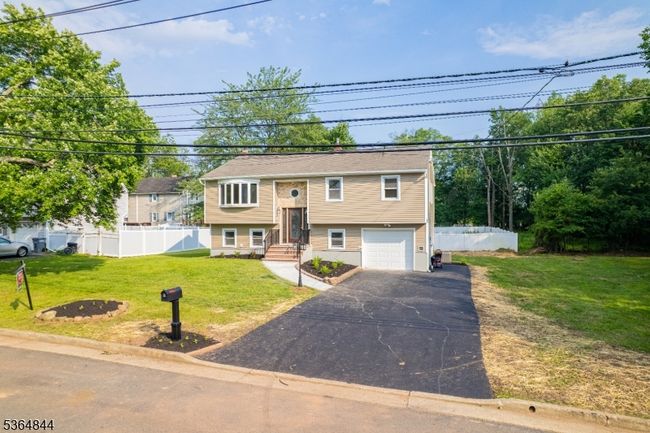 300 Lodge St, House other with 4 bedrooms, 2 bathrooms and null parking in Piscataway NJ | Image 19