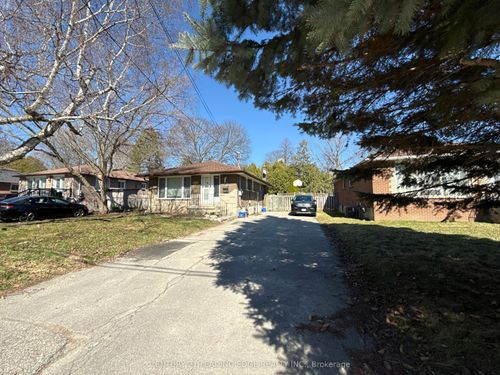 303 Wilson Road N, Oshawa, ON, L1G6E4 | Card Image