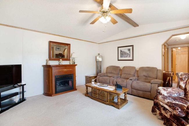 197 - 99 Arbour Lake Road Nw, House other with 3 bedrooms, 2 bathrooms and 2 parking in Calgary AB | Image 4