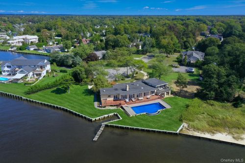10 Great Cove Ln, Islip, NY, 11751-4505 | Card Image