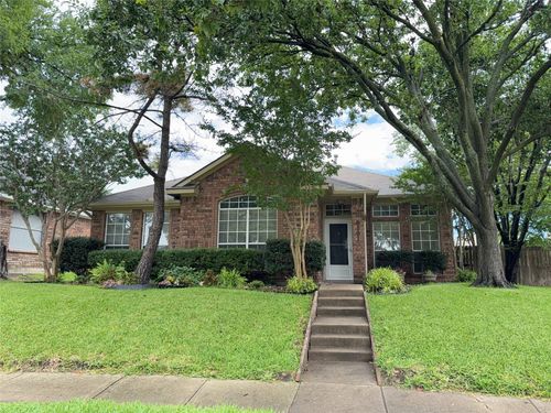 9701 Concord Dr, Frisco, TX, 75035-8046 | Card Image