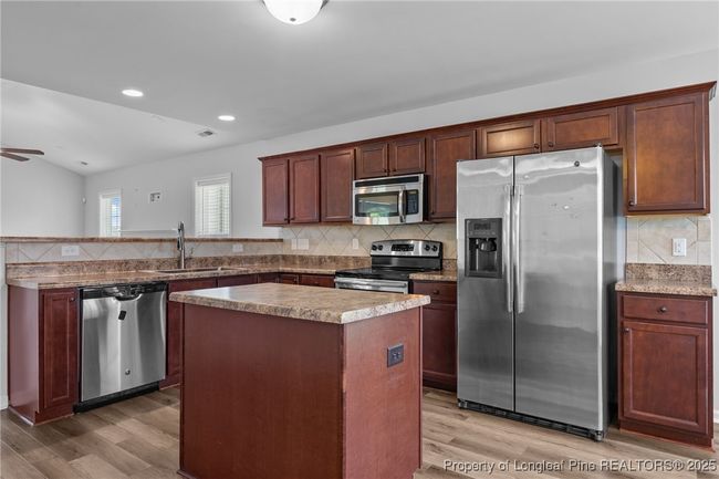324 New Castle Ln, House other with 3 bedrooms, 3 bathrooms and null parking in Spring Lake NC | Image 14