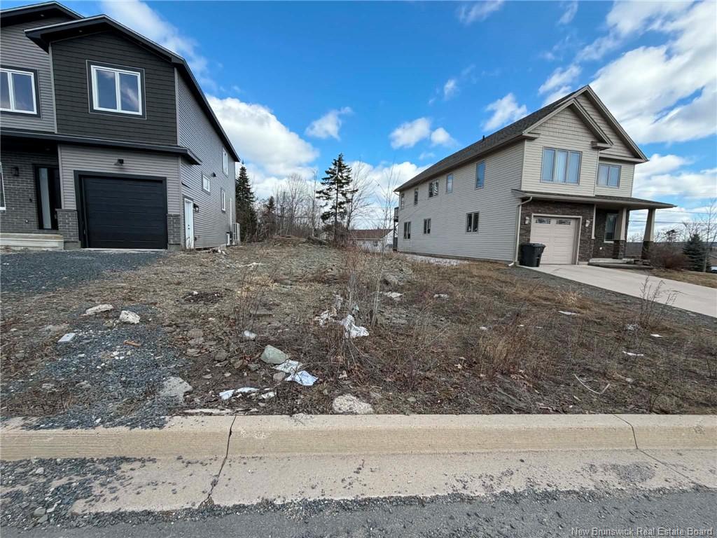 Land in Fredericton 4