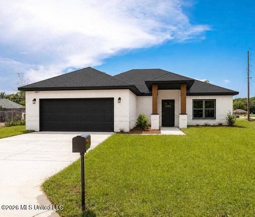 8908 Boxwood Lane, Gautier, MS, 39553 | Card Image