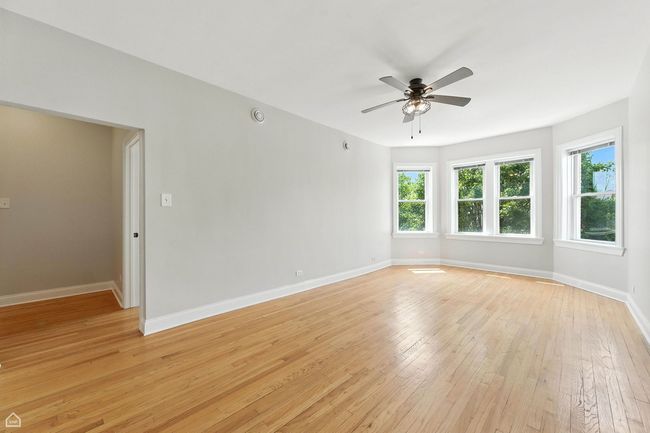 APT-3 - 3302 W Crystal St, Condo with 3 bedrooms, 2 bathrooms and 1 parking in Chicago IL | Image 4