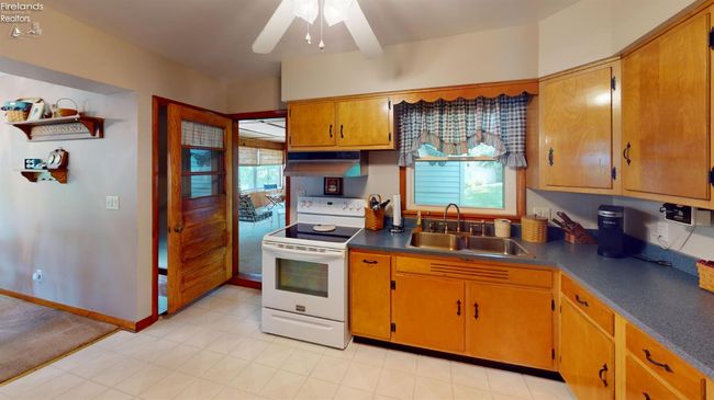 1501 Tiffin Rd, House other with 3 bedrooms, 2 bathrooms and 2 parking in Fremont OH | Image 25