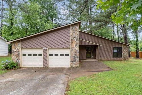 9383 Woodknoll Way, Jonesboro, GA, 30238-5757 | Card Image