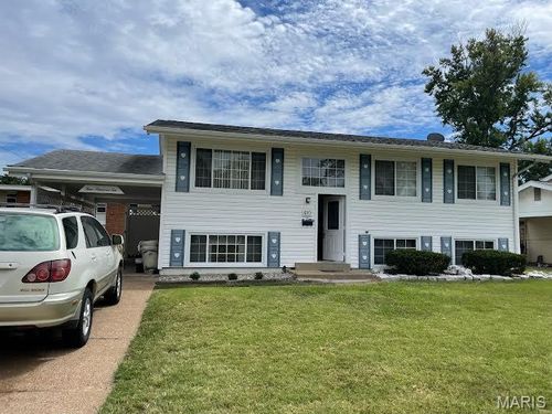 410 Downing Ave, Florissant, MO, 63031-6334 | Card Image