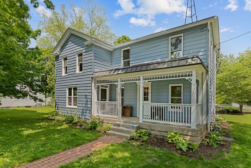 5702 Market St, Richmond, IL, 60071-9513 | Card Image