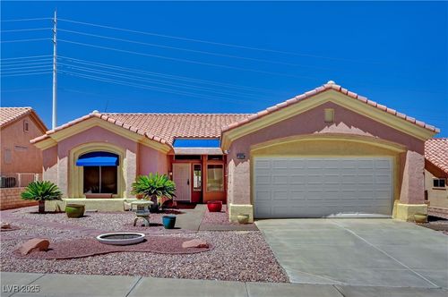 10020 Villa Ridge Dr, Las Vegas, NV, 89134-7636 | Card Image