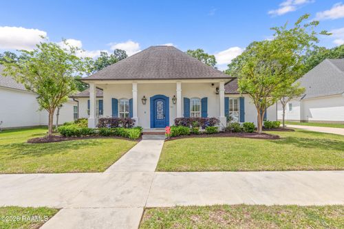 122 Long Oak Ln, Youngsville, LA, 70592-5592 | Card Image