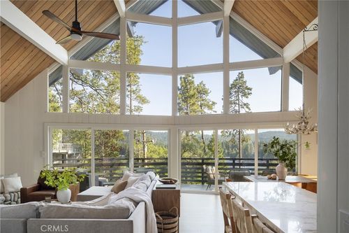 27937 W Shore Rd, Lake Arrowhead, CA, 92352-9765 | Card Image