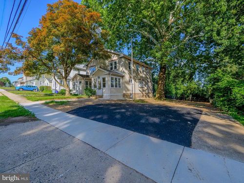 624 Seneca Ave, NORWOOD, PA, 19074-1119 | Card Image